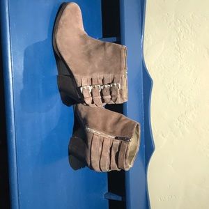 BOOTYLISCIOUS! Brown Sam Edelman Booties.